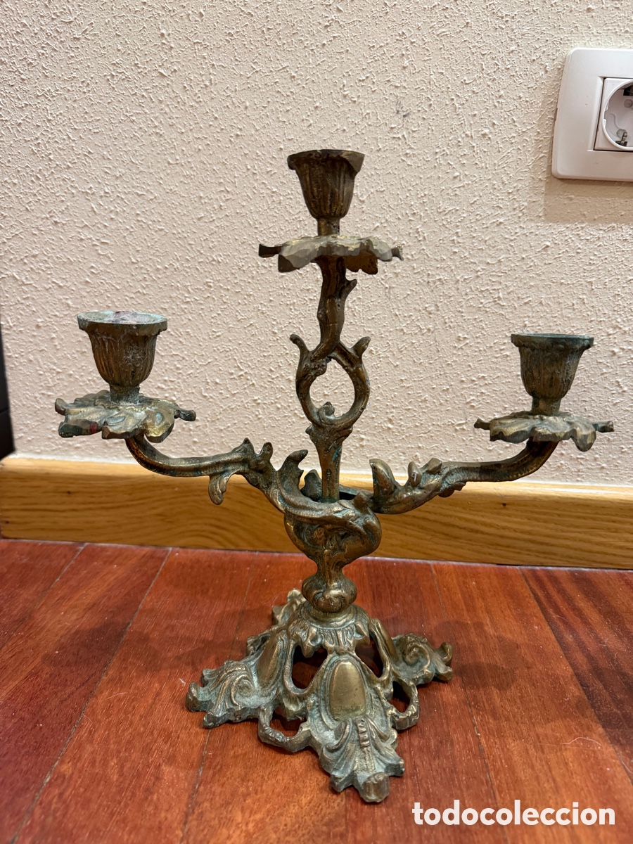 Antig&uuml;edades: Candelabros bronce antiguo - Foto 2