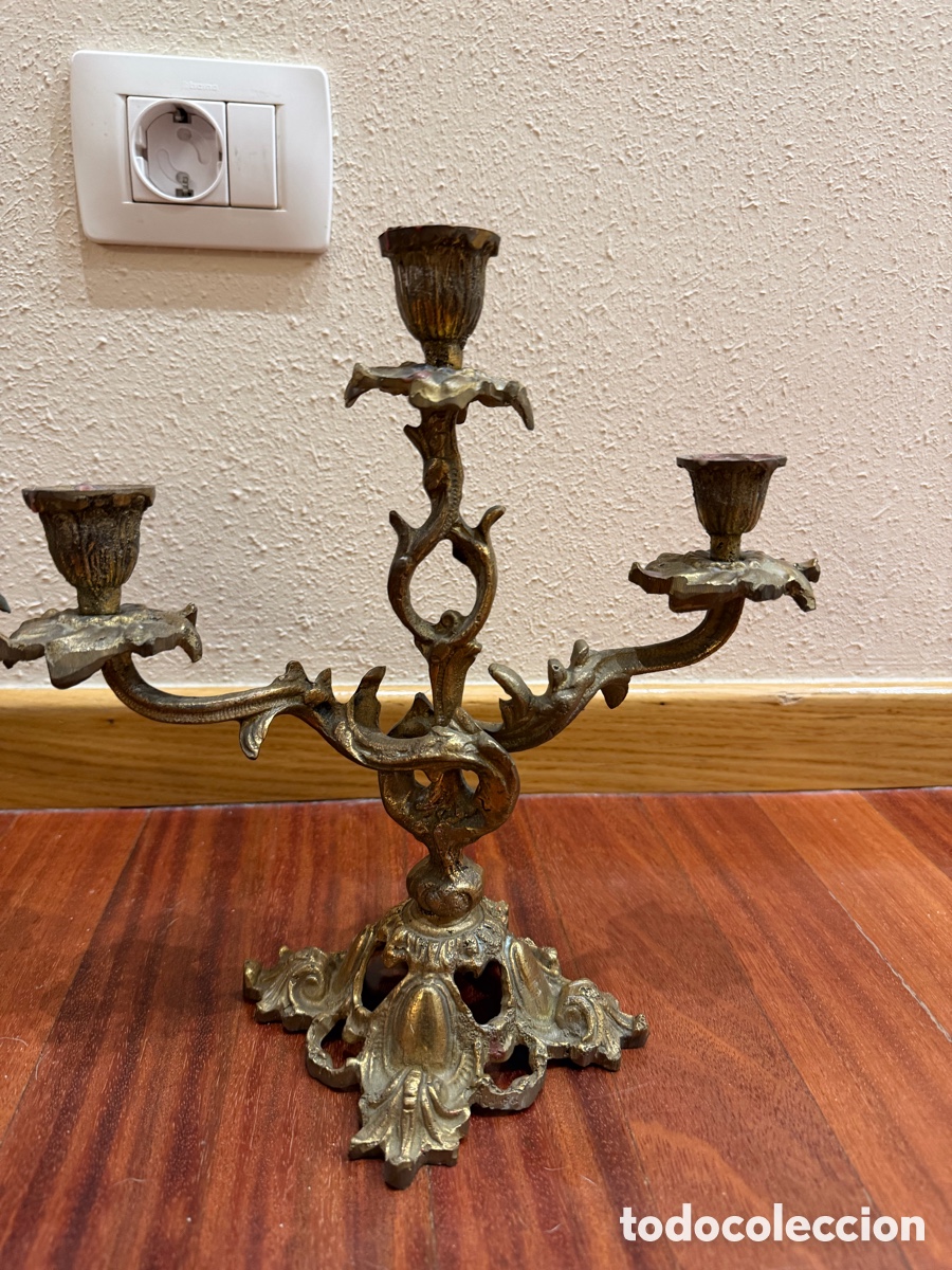 Antig&uuml;edades: Candelabros bronce antiguo - Foto 3