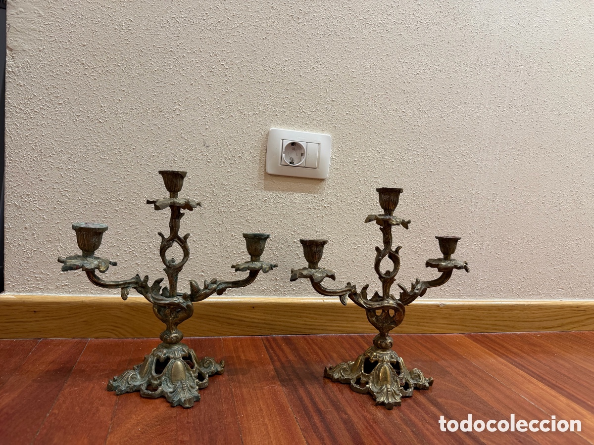 Antig&uuml;edades: Candelabros bronce antiguo - Foto 1