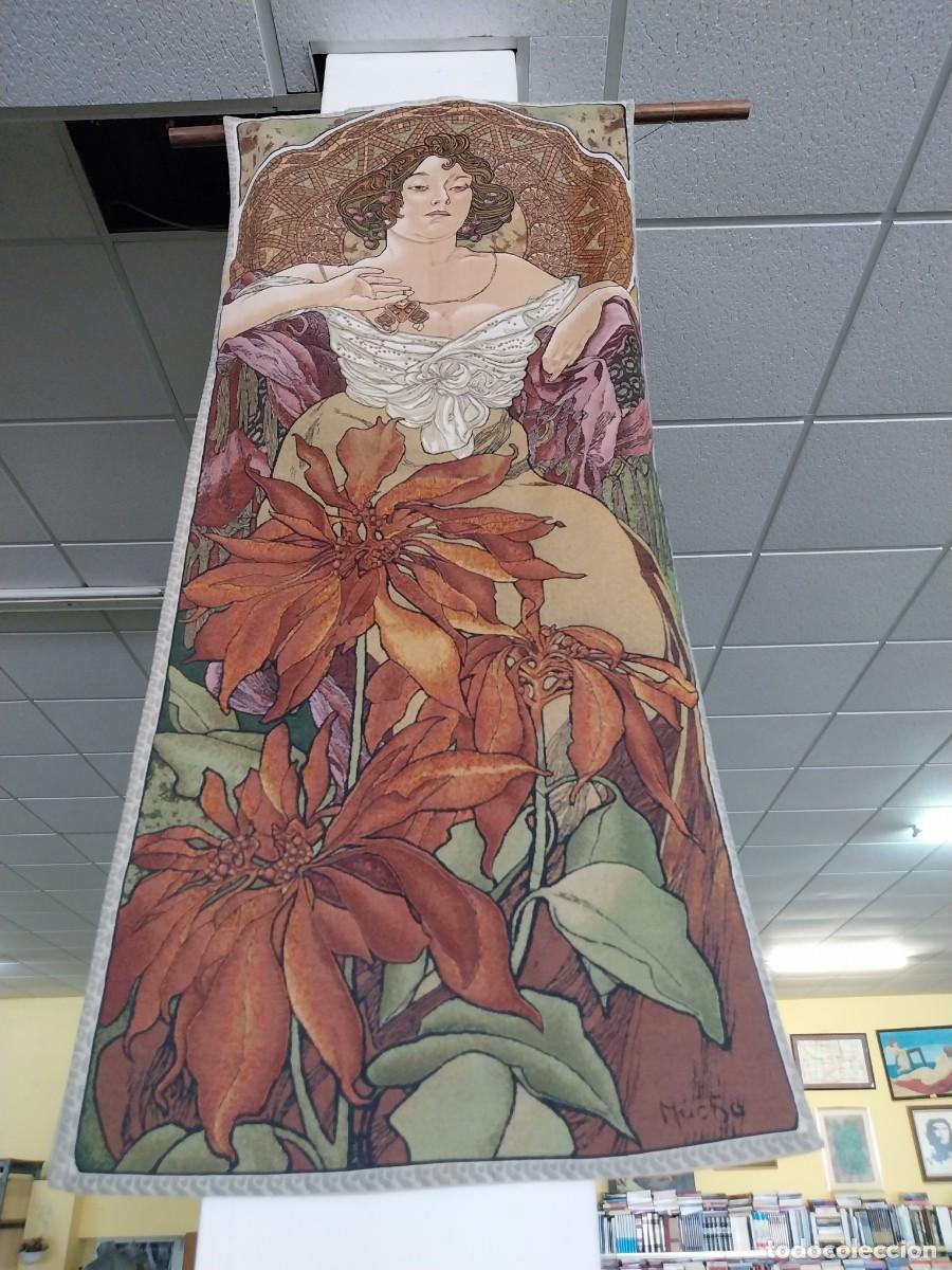 Antig&uuml;edades: TAPIZ CRAYE - RUBI - SERIE LAS PIEDRAS PRECIOSAS DE ALPHONSE MUCHA -- FABRICADO EN FLANDES --