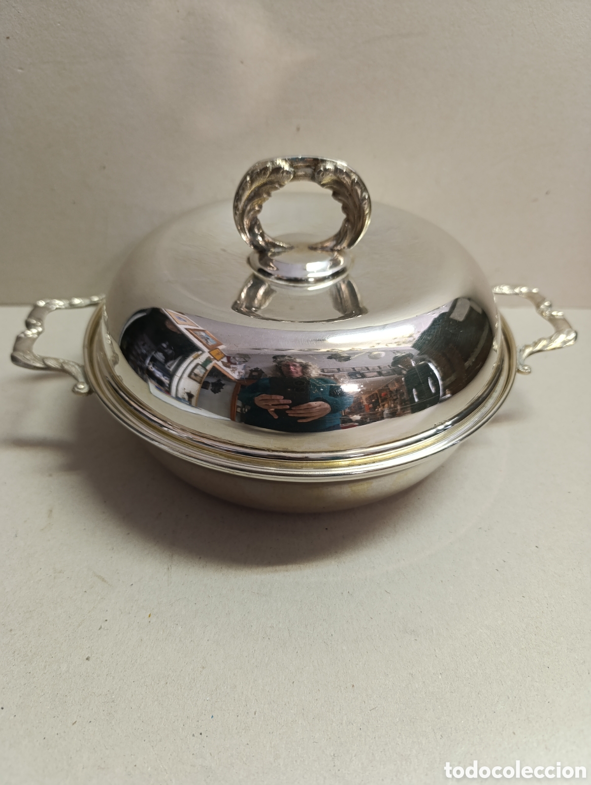 Antig&uuml;edades: TECIPIENTE PARA SERVIR, CALIENTE O FRIO. CON TAPA. CON PLATILLO INTERIOR.