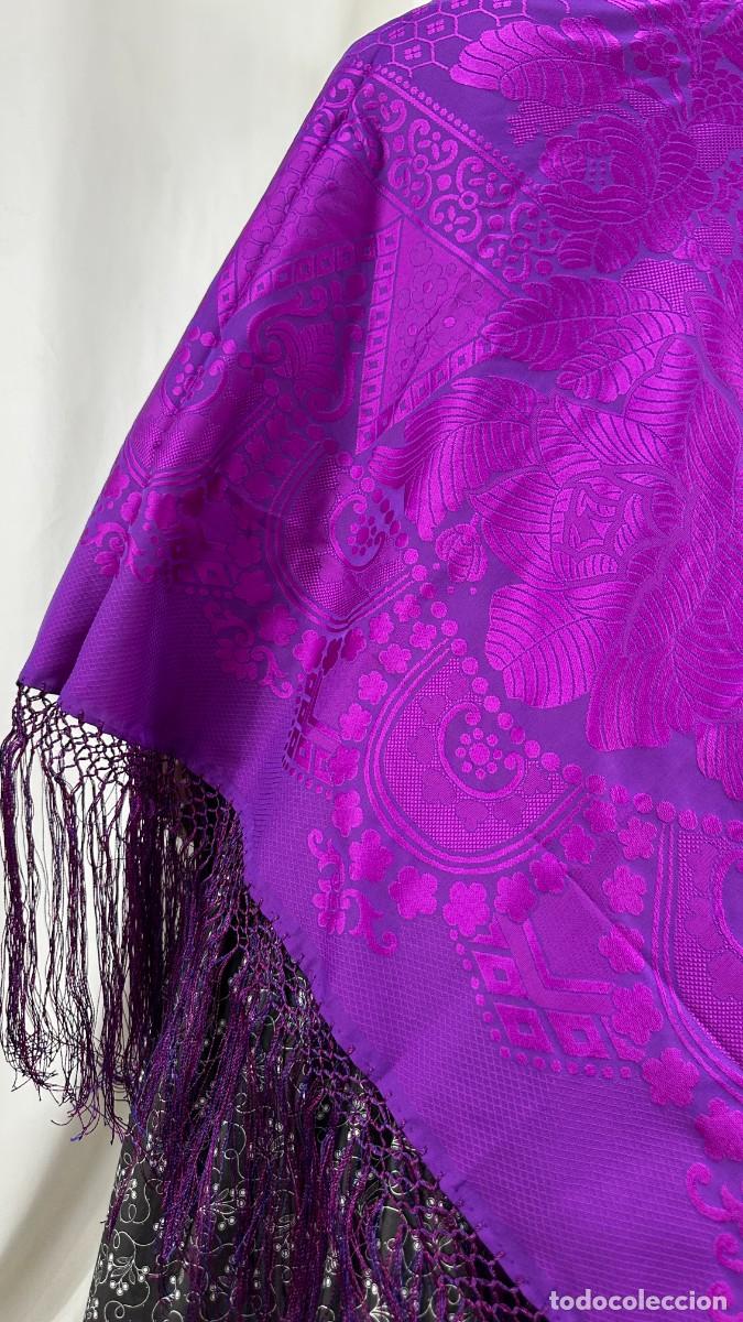 Antig&uuml;edades: Mant&oacute;n morado, adamascado - Foto 4