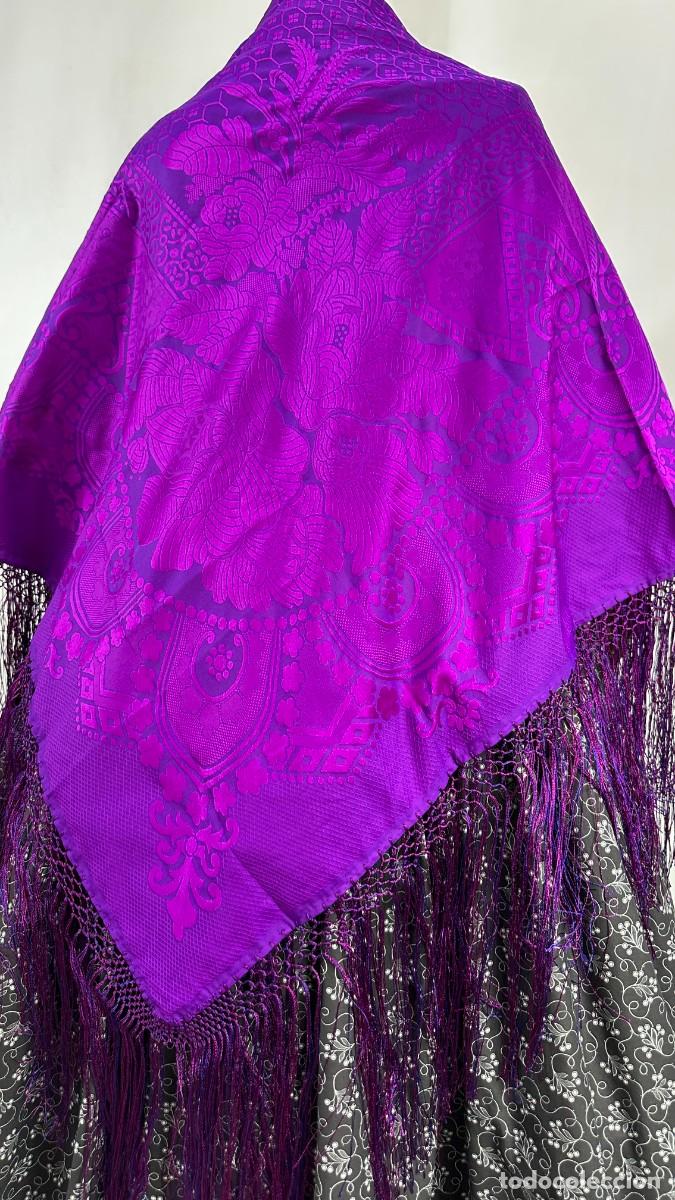 Antig&uuml;edades: Mant&oacute;n morado, adamascado - Foto 5