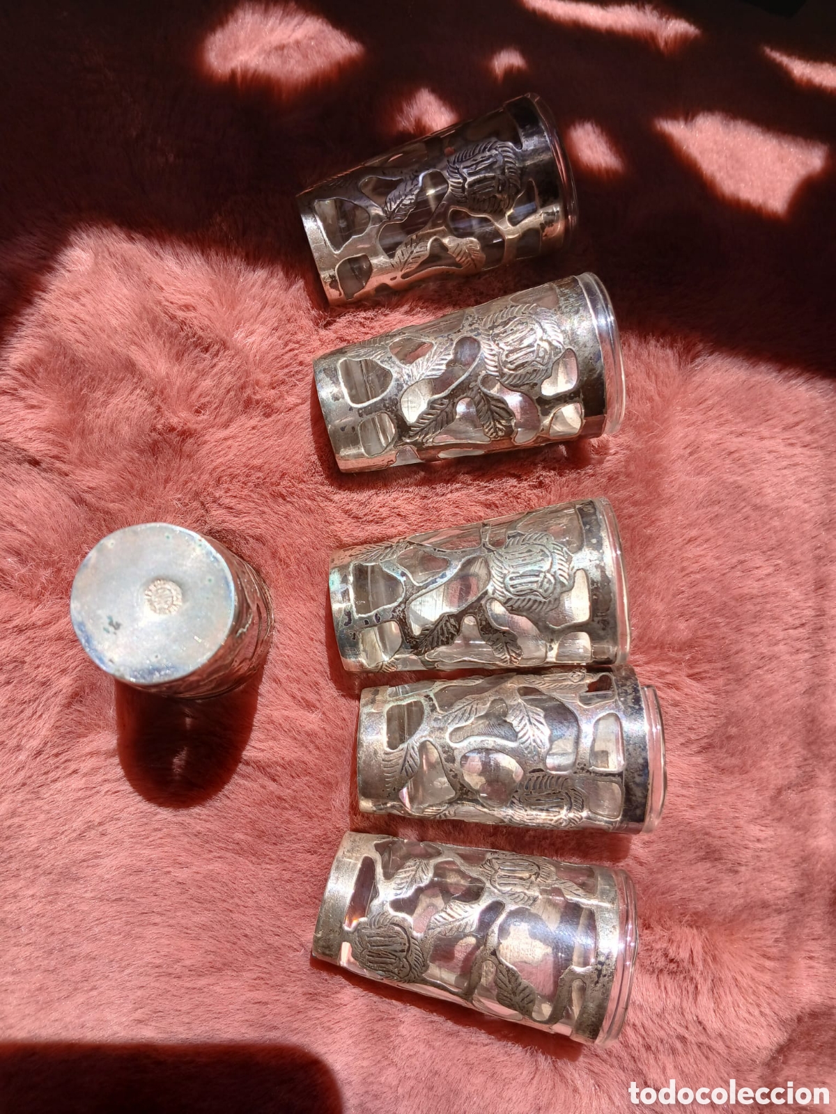 Antig&uuml;edades: Juego de Seis Vasos para Licor recubiertos de plata de Ley. 925, M&eacute;xico