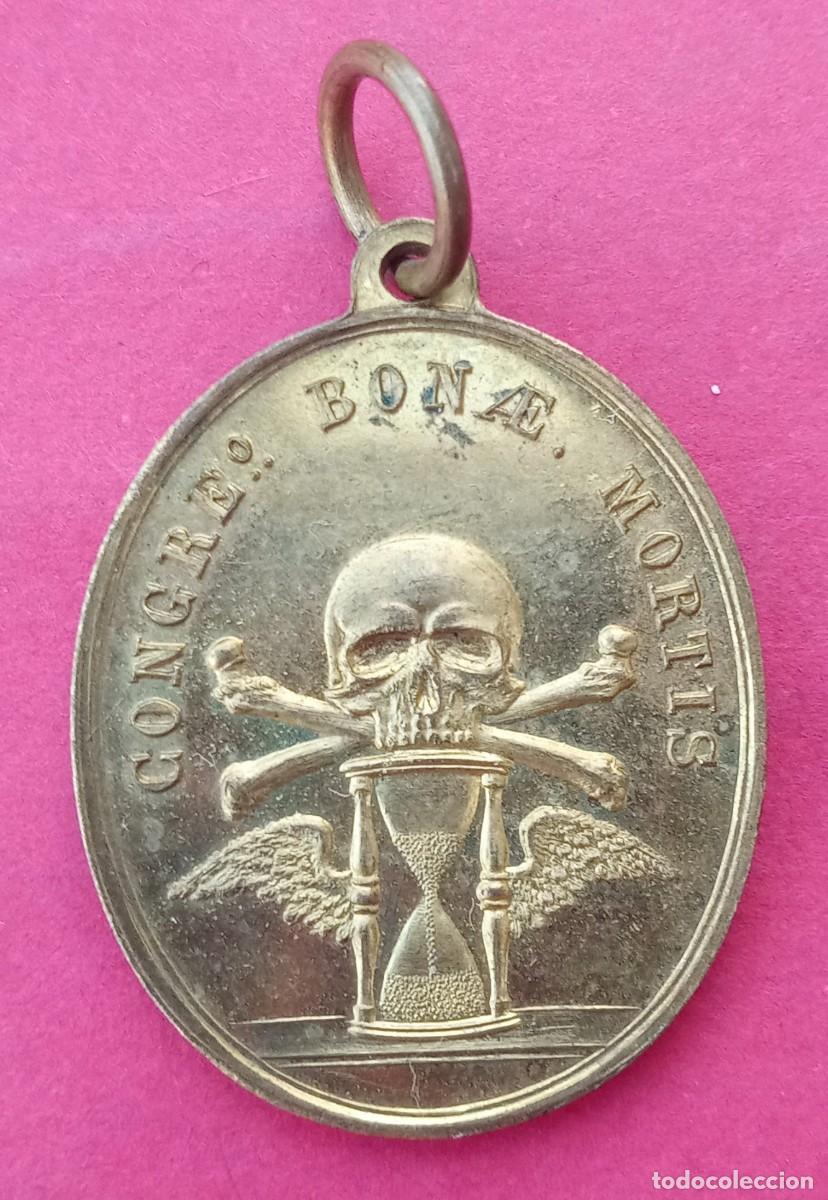Antig&uuml;edades: Medalla Antigua Memento Mei. Recuerdame. Congregaci&oacute;n Buena Muerte.