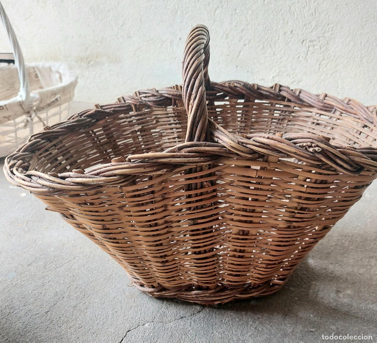 Antig&uuml;edades: Antiguo cesto de mimbre