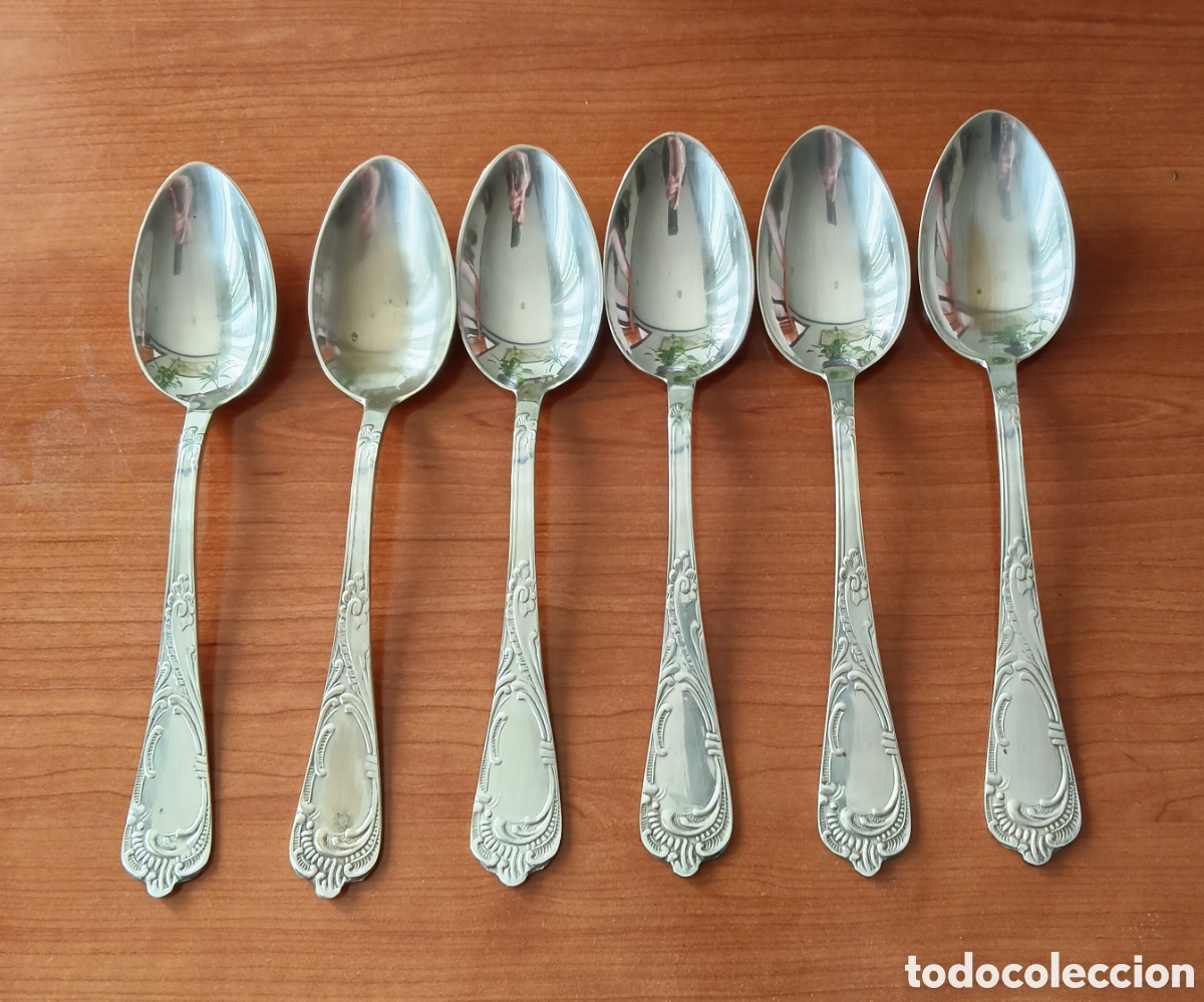 Antig&uuml;edades: 6 Cucharas Soperas Antiguas punzonadas. Peso total 370 gr.