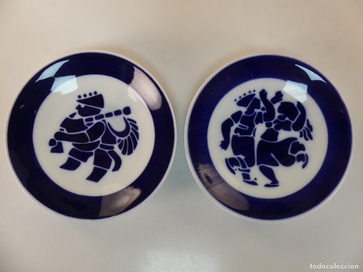 Antig&uuml;edades: JUEGO DE 2 PLATOS DE PORCELANA DE SARGADELOS