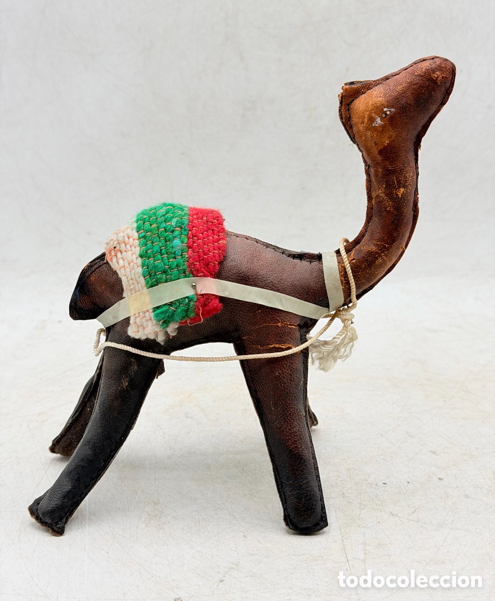 Antig&uuml;edades: Figura Camello de Cuero - Foto 2