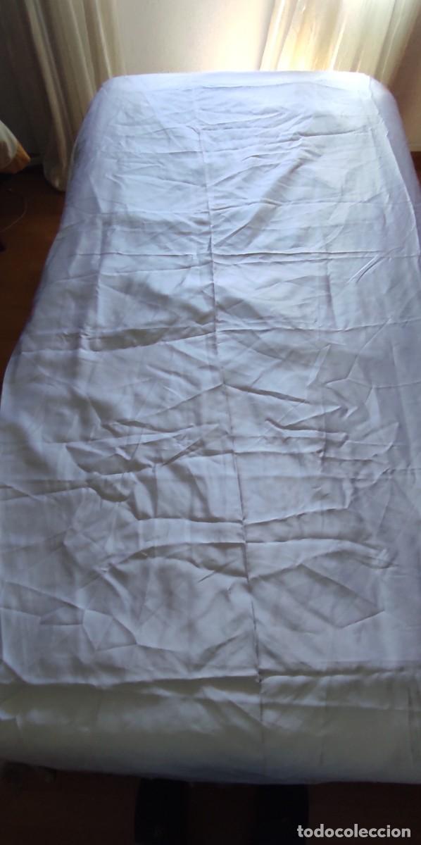 Antig&uuml;edades: SABANA BAJERA AJUSTABLE BLANCA - Medidas 180x200 cm -