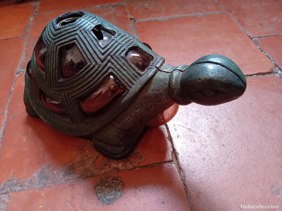 Antig&uuml;edades: Tortuga farol de hierro