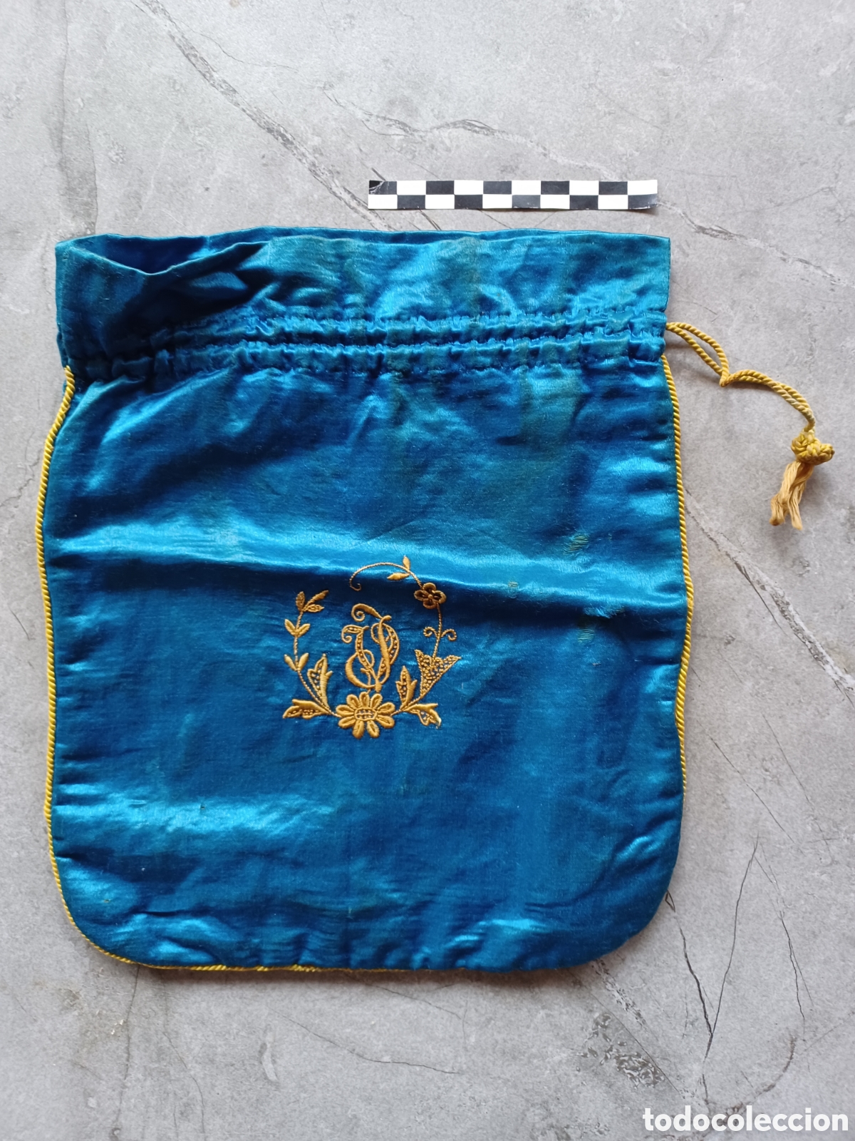 Antig&uuml;edades: Bolsa limosnera o para joyas de seda azul. - Foto 2