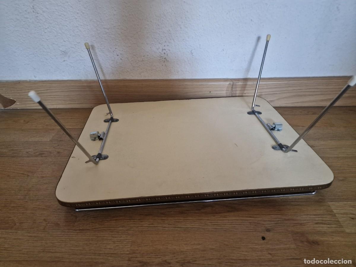 Antig&uuml;edades: Bandeja vintage de cama - Foto 11