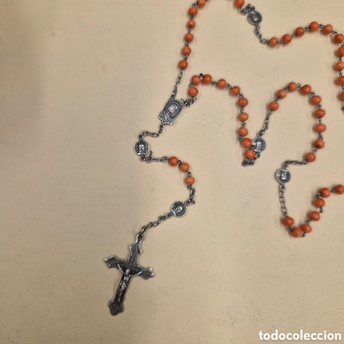 Antiques: Rosario Antiguo de Plata y Coral con Crucifijo Cristo