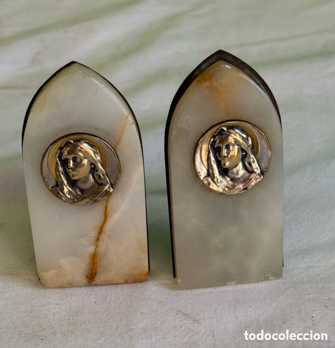 Antiquit&eacute;s: PAREJA DEVOCIONARIOS CAPILLA DE VIAJE MEDALLAS SAGRADO CORAZ&Oacute;N Y VIRGEN E. DROPSY
