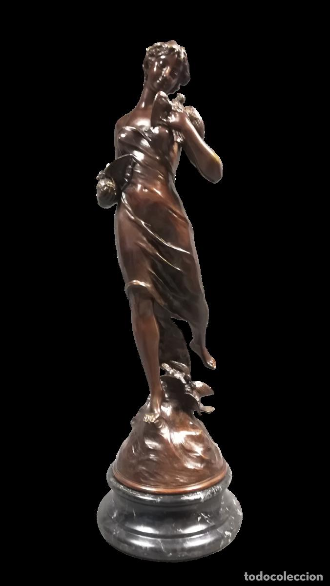 Oggetti Antichi: FIGURA DE BRONCE ANTIGUA VENUS DE LAS PALOMAS FIRMADA LAPORTE SIGLO XIX