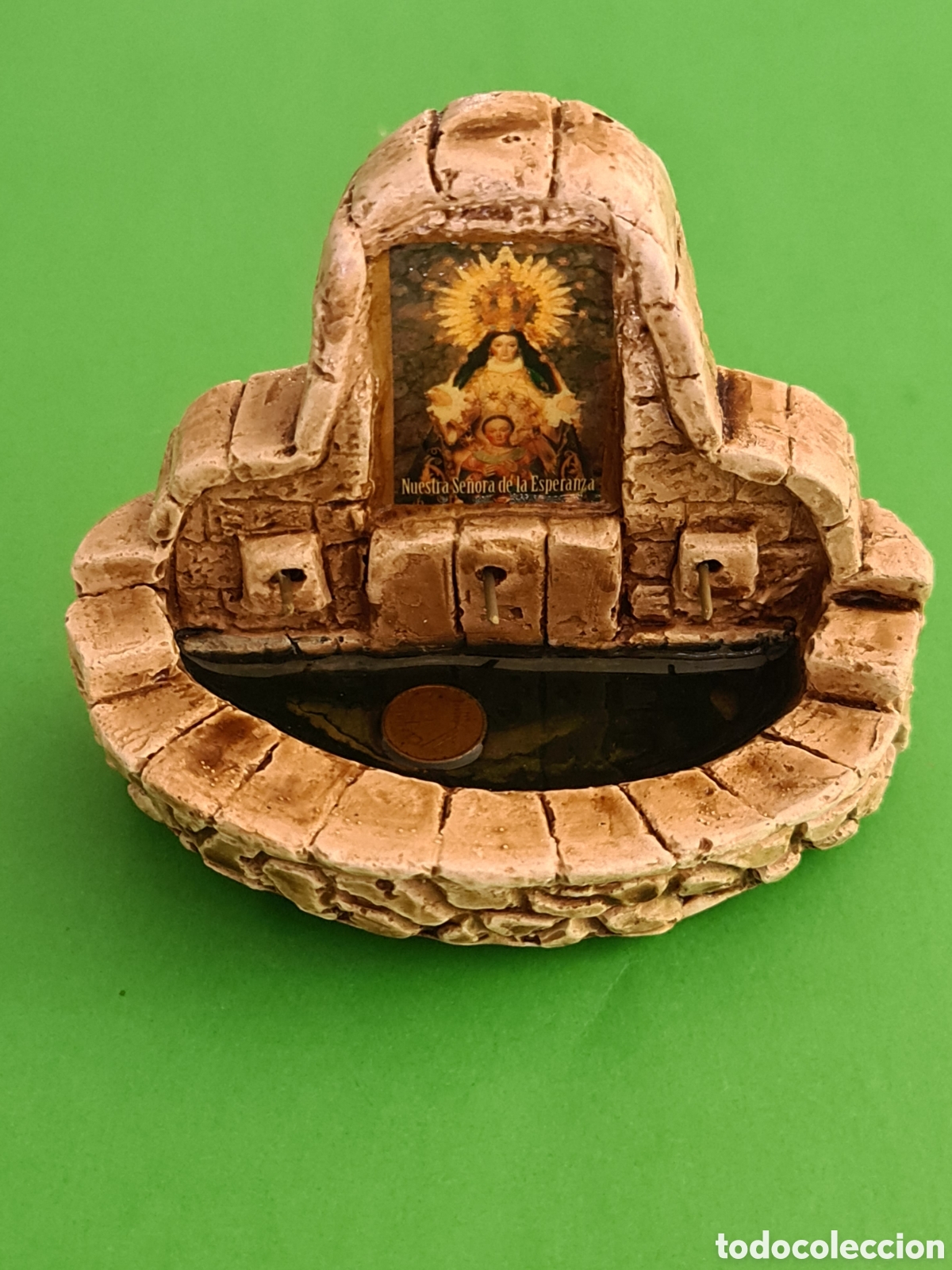 Antig&uuml;edades: Fuente efecto piedra / Nuestra Se&ntilde;ora de la Esperanza.. - Foto 2