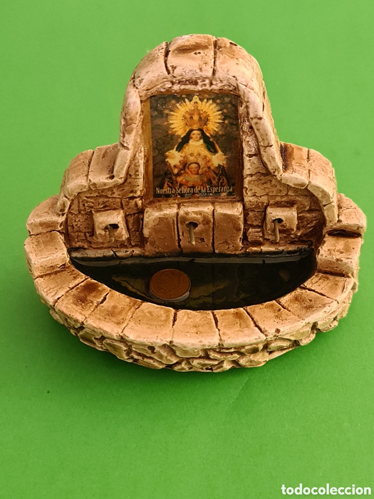 Antig&uuml;edades: Fuente efecto piedra / Nuestra Se&ntilde;ora de la Esperanza.. - Foto 3