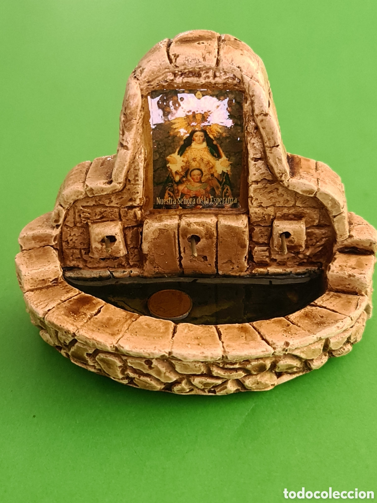 Antiques: Fuente efecto piedra / Nuestra Se&ntilde;ora de la Esperanza..