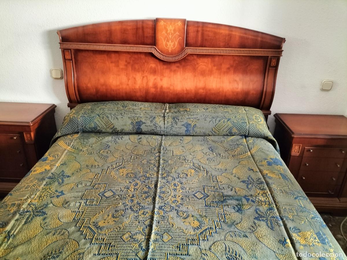 Antig&uuml;edades: COLCHA ANTIGUA DE RAY&Oacute;N DE DOS CARAS CON MOTIVOS CHINESCOS, FLORES Y ANIMALES, PARA CAMA DE 1,35