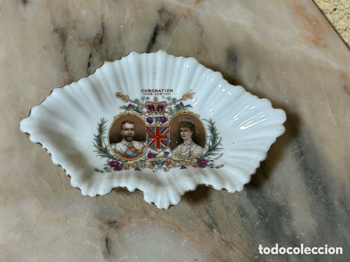 Antig&uuml;edades: Bandeja de jubileo coronaci&oacute;n Rey Georg V y Reina Mary a&ntilde;o 1911