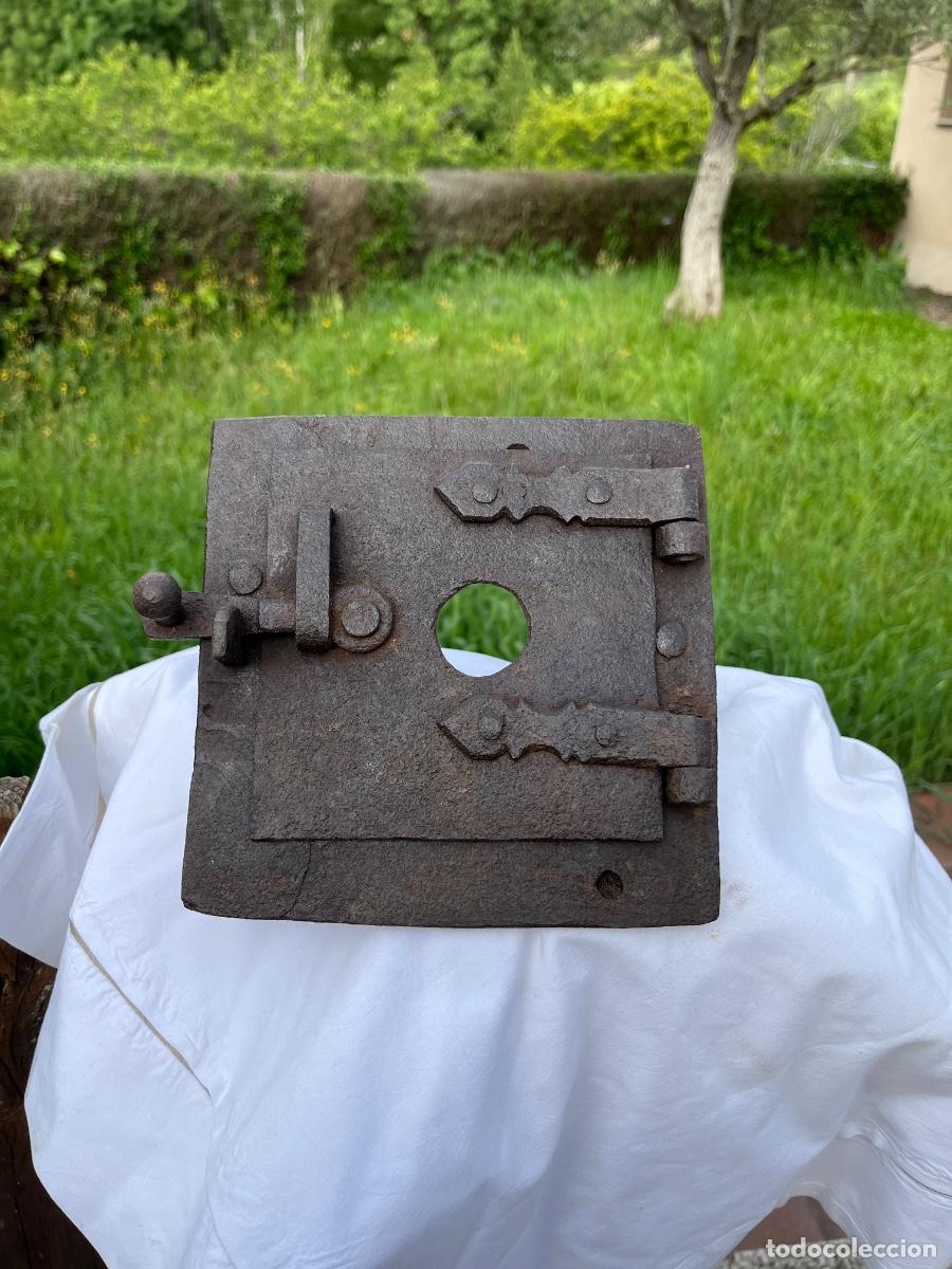 Antig&uuml;edades: Forja, cerradura de pared conventual, siglo XIX