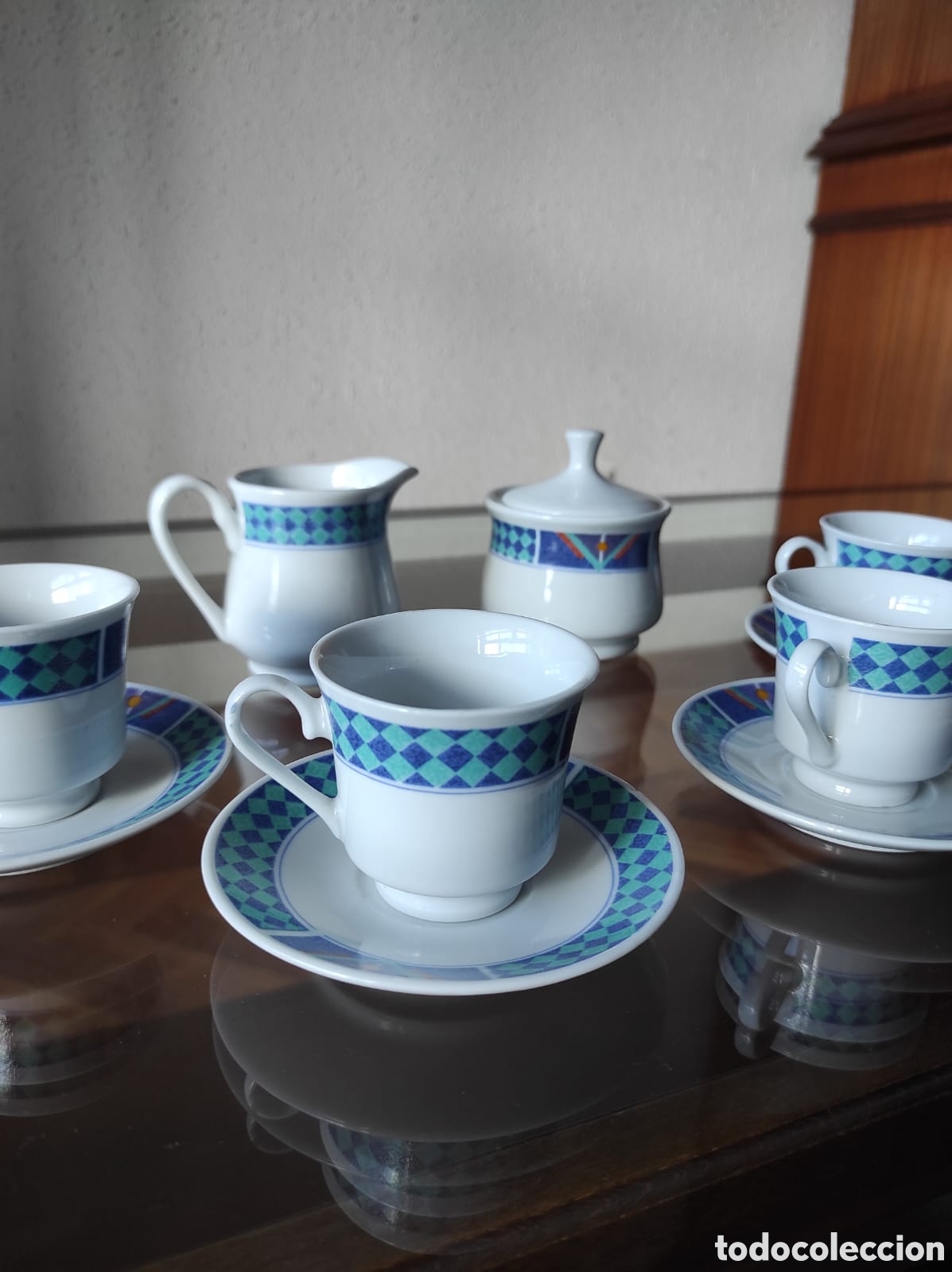 Antig&uuml;edades: Juego de tazas y cafetera