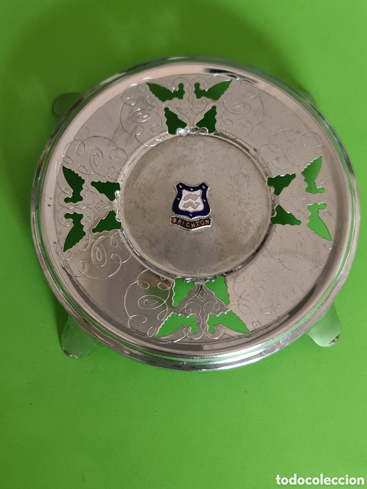 Antiquit&auml;ten: Peque&ntilde;o salvamanteles. Con escudo BRICHTON.
