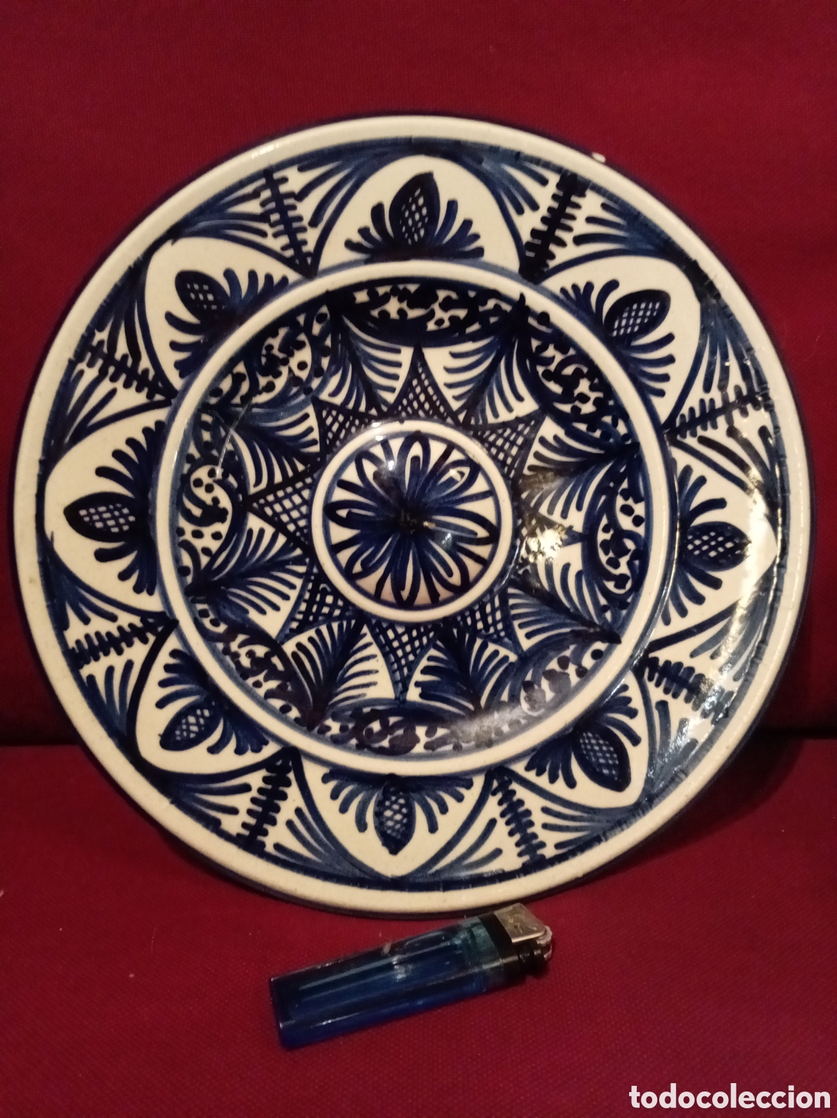 Antig&uuml;edades: Plato cer&aacute;mica artesanal pintado a mano azul cobalto firmado &ndash; decoraci&oacute;n r&uacute;stica vintage