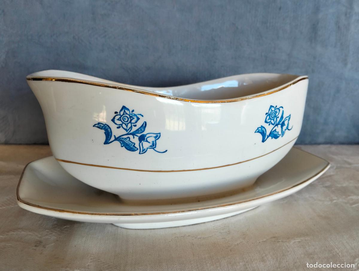 Antiguidades: Salsera de porcelana antigua La Asturiana Gij&oacute;n blanca flores azules filo dorado a&ntilde;os 40-50
