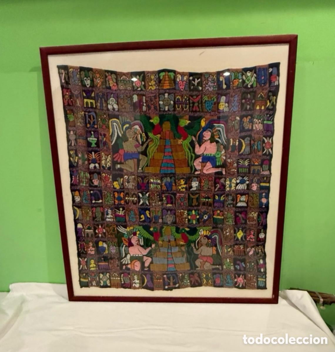 Antiquit&eacute;s: Precioso Tapiz Maya Bordado a Mano (Guatemala). mediados del siglo XX.medidas (98X86cms).
