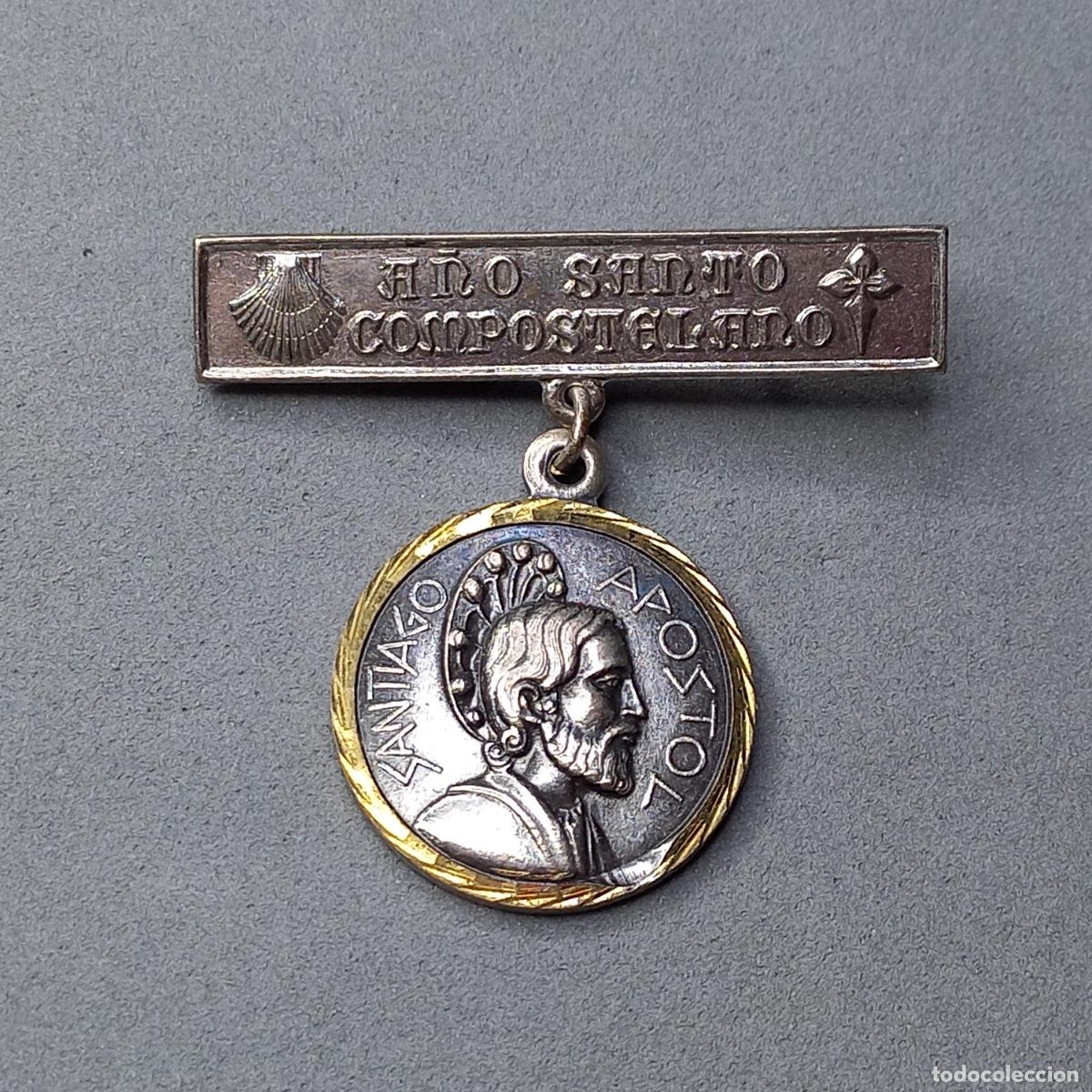 Antig&uuml;edades: Antiguo broche con aguja imperdible del Ap&oacute;stol Santiago, A&ntilde;o Santo Compostelano
