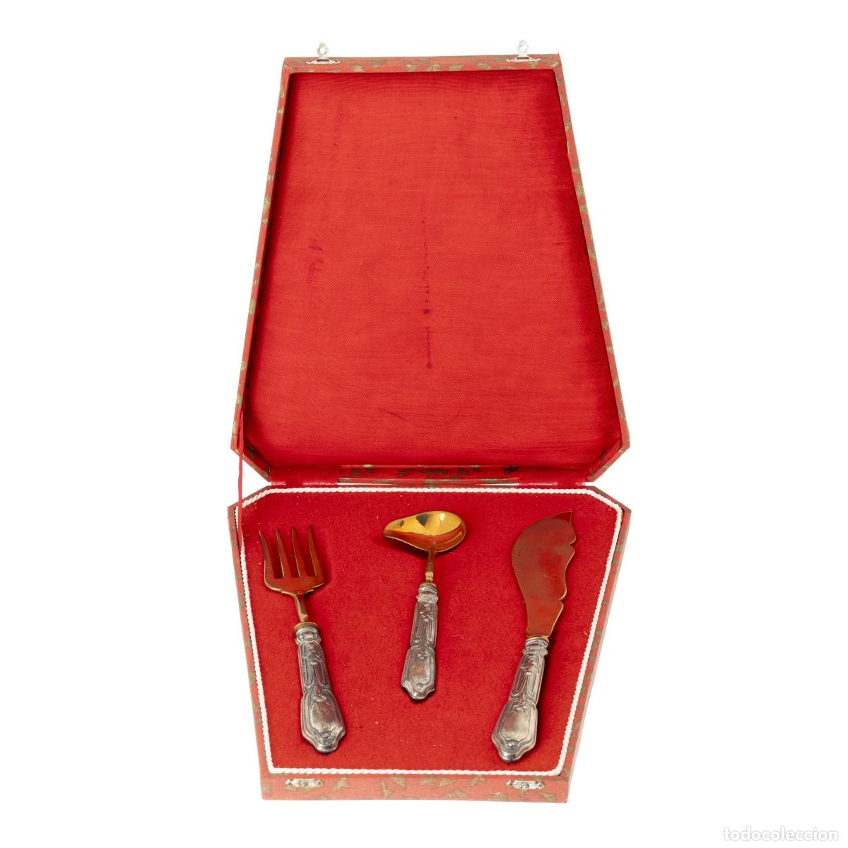 Antig&uuml;edades: TRES UTENSILIOS PARA SERVIR - Foto 1
