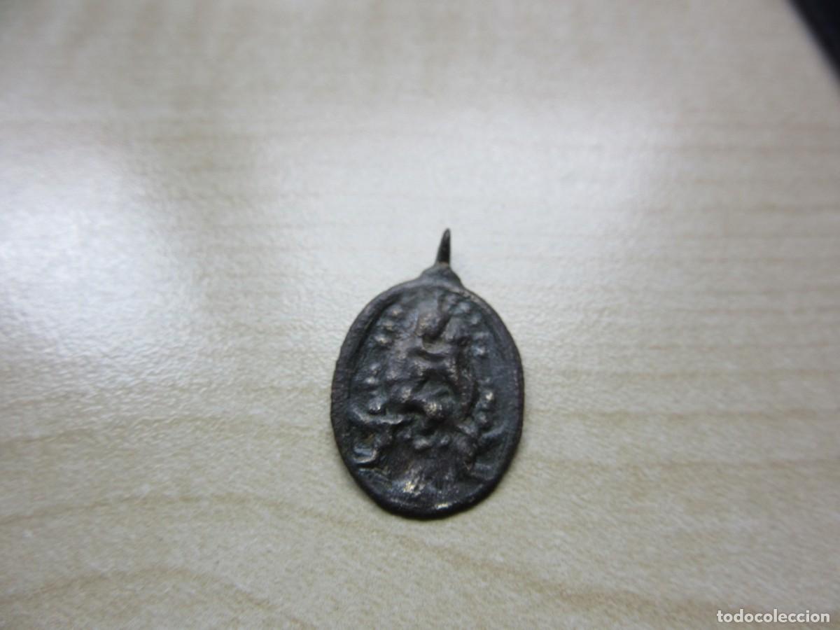 Antiques: Medalla de la Virgen del Carmen y San Alberto de Mesina S XVIII Medidas 2,5 x 1,5 cm