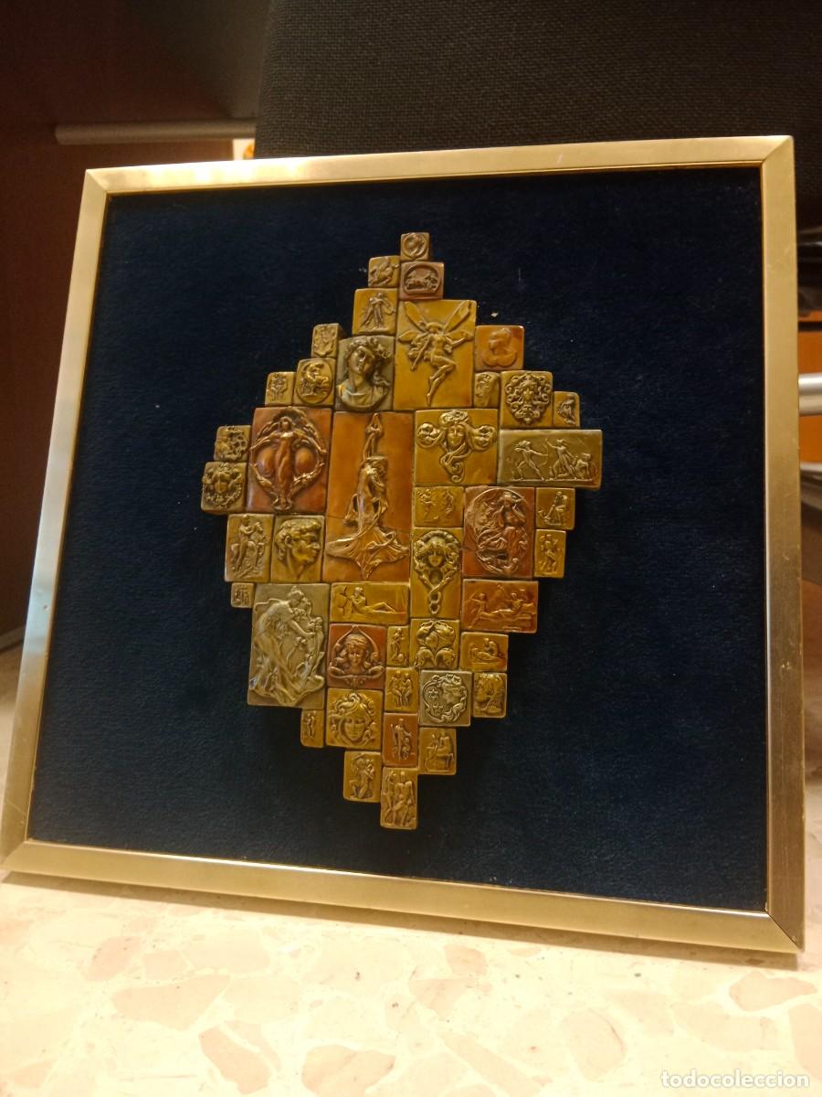 Antig&uuml;edades: COMPOSICION ANTOLOGICA MOSAICO DE MODELOS DEL MODERNISMO ART DECO . TERRACOTA ESMALTADA METALIZADA