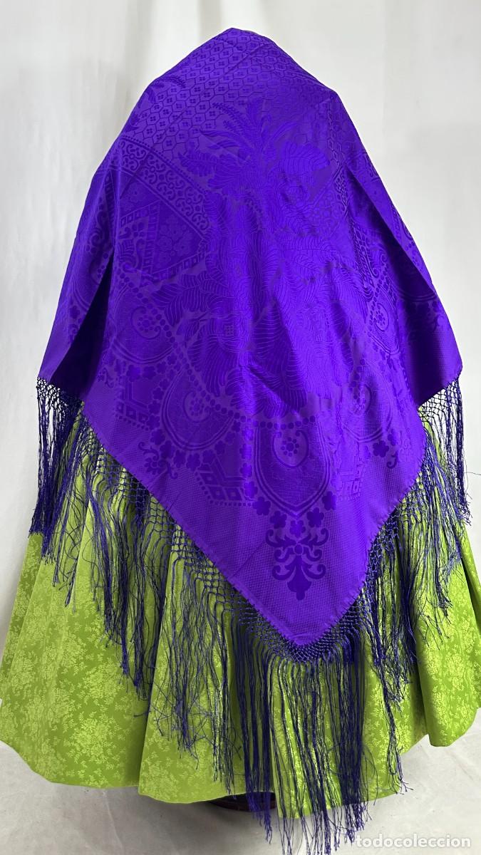 Antig&uuml;edades: Mant&oacute;n morado adamascado - Foto 2