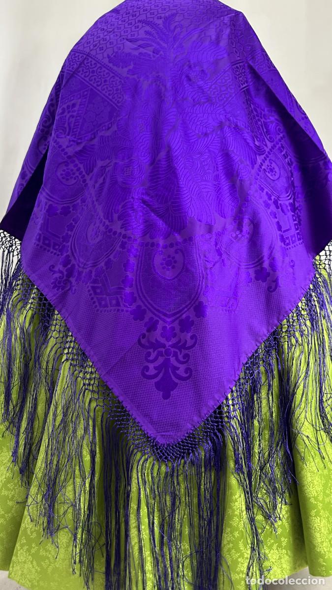 Antig&uuml;edades: Mant&oacute;n morado adamascado - Foto 7