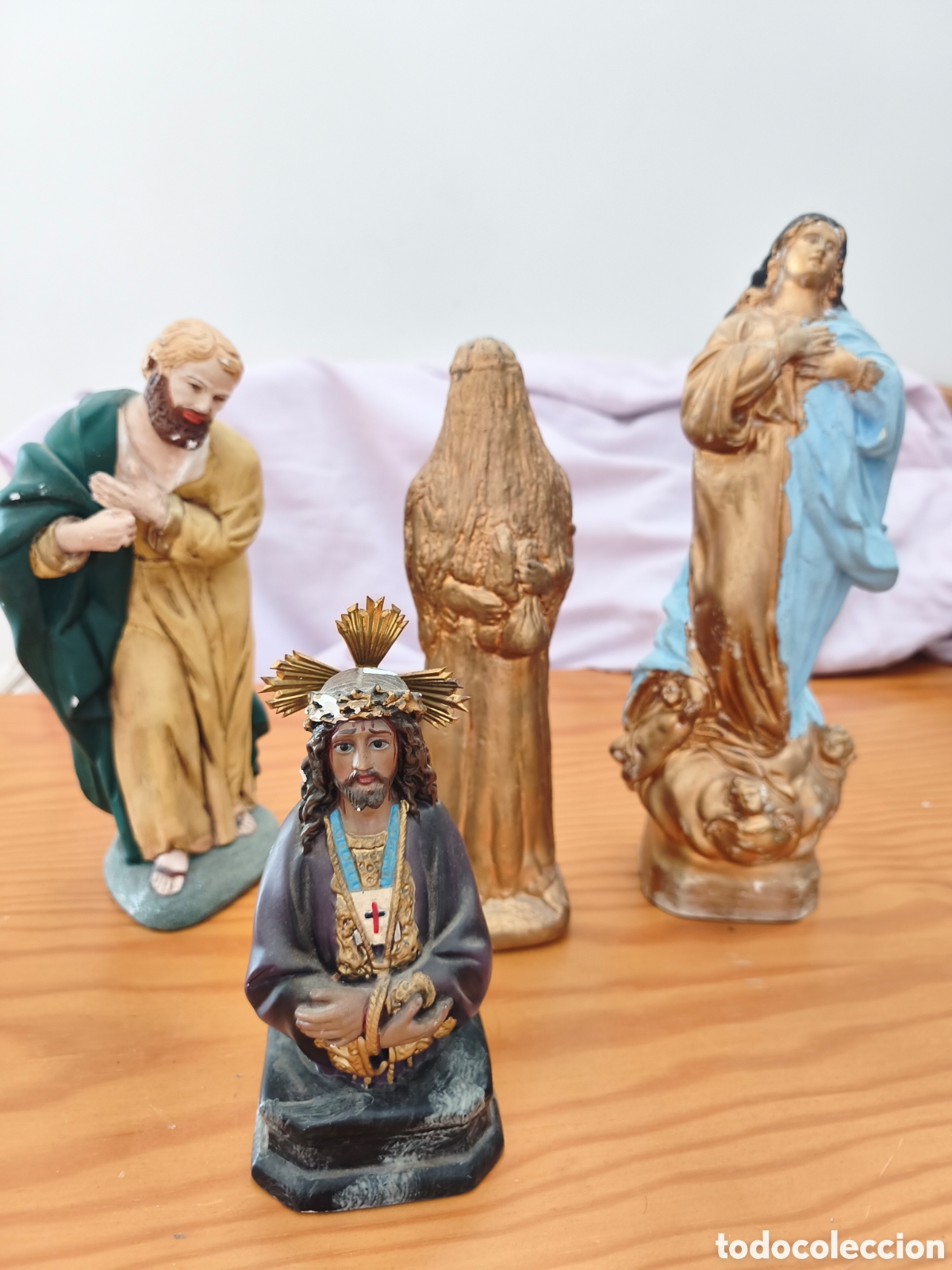 Antig&uuml;edades: Lote 4 figuras religiosas par&aacute; restaurar