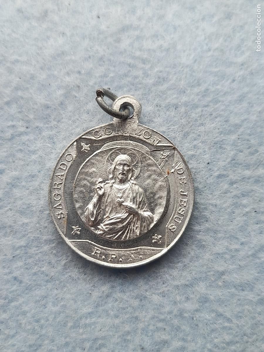 Antig&uuml;edades: Medalla Sagrado Coraz&oacute;n de Jes&uacute;s. - Foto 1