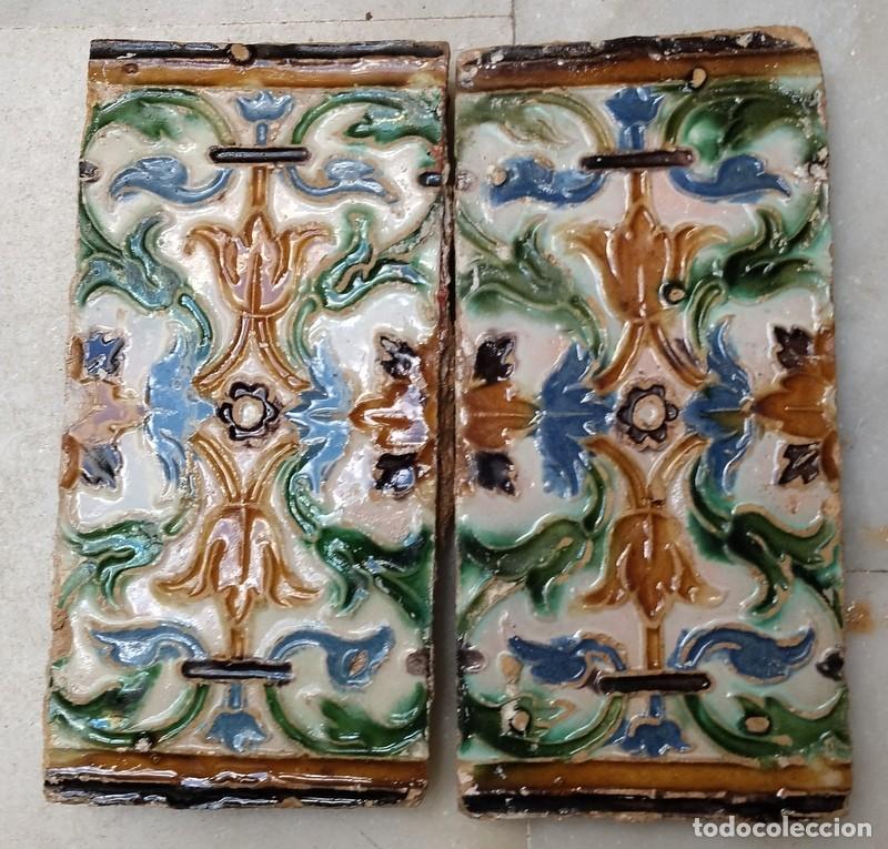 Antig&uuml;edades: Pareja azulejos siglo XVI (Triana)