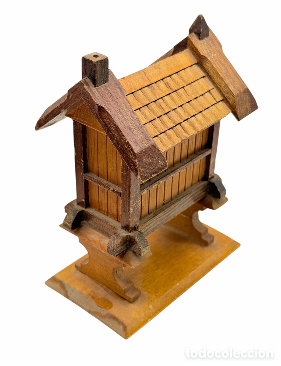 Antiquit&eacute;s: Antigua Caja H&oacute;rreo de Madera