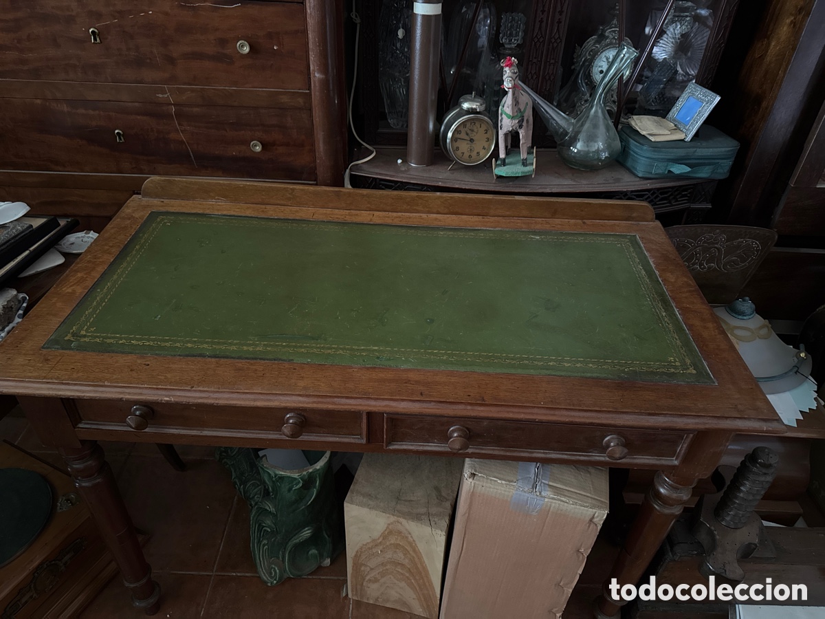 Antig&uuml;edades: Mesa de despacho en madera