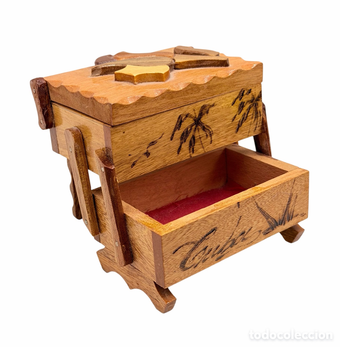 Antiguidades: Caja Artesanal de Madera
