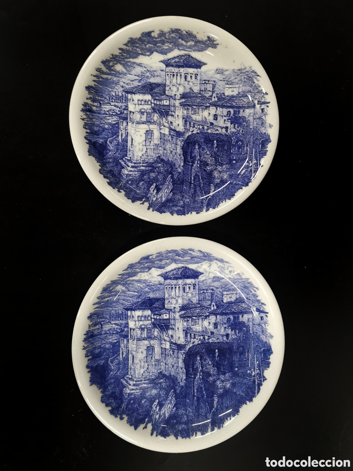 Antig&uuml;edades: PAREJA DE PLATOS DE CER&Aacute;MICA PONTESA, LA ALHAMBRA Y EL GENERALIFE