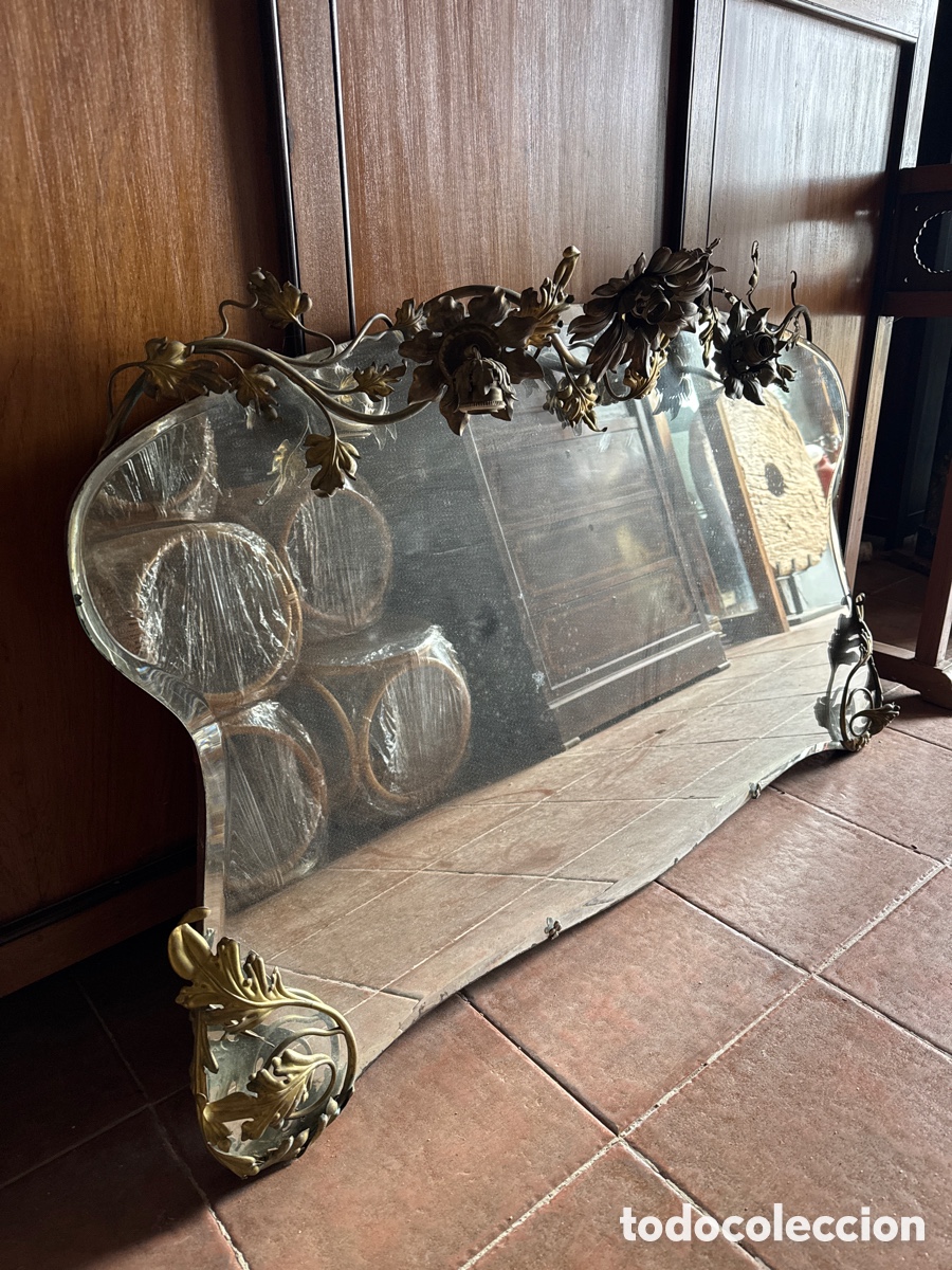Antiques: Gran espejo con adornos en bronce