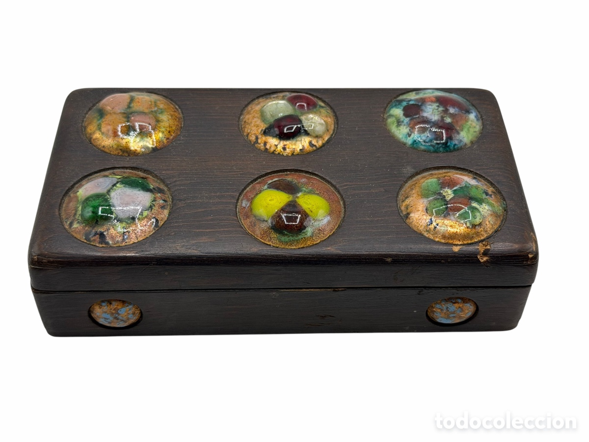 Antiquit&eacute;s: Antigua Caja de Madera con Esmaltes de Cobre