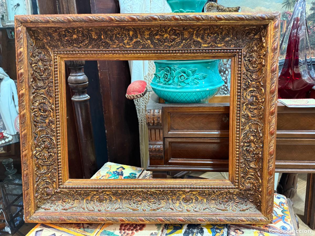 Antig&uuml;edades: ANTIGUO MARCO DE MADERA Y DORADO - MEDIDA TOTAL 56,5X45,5 E INTERIOR 40X30 CM