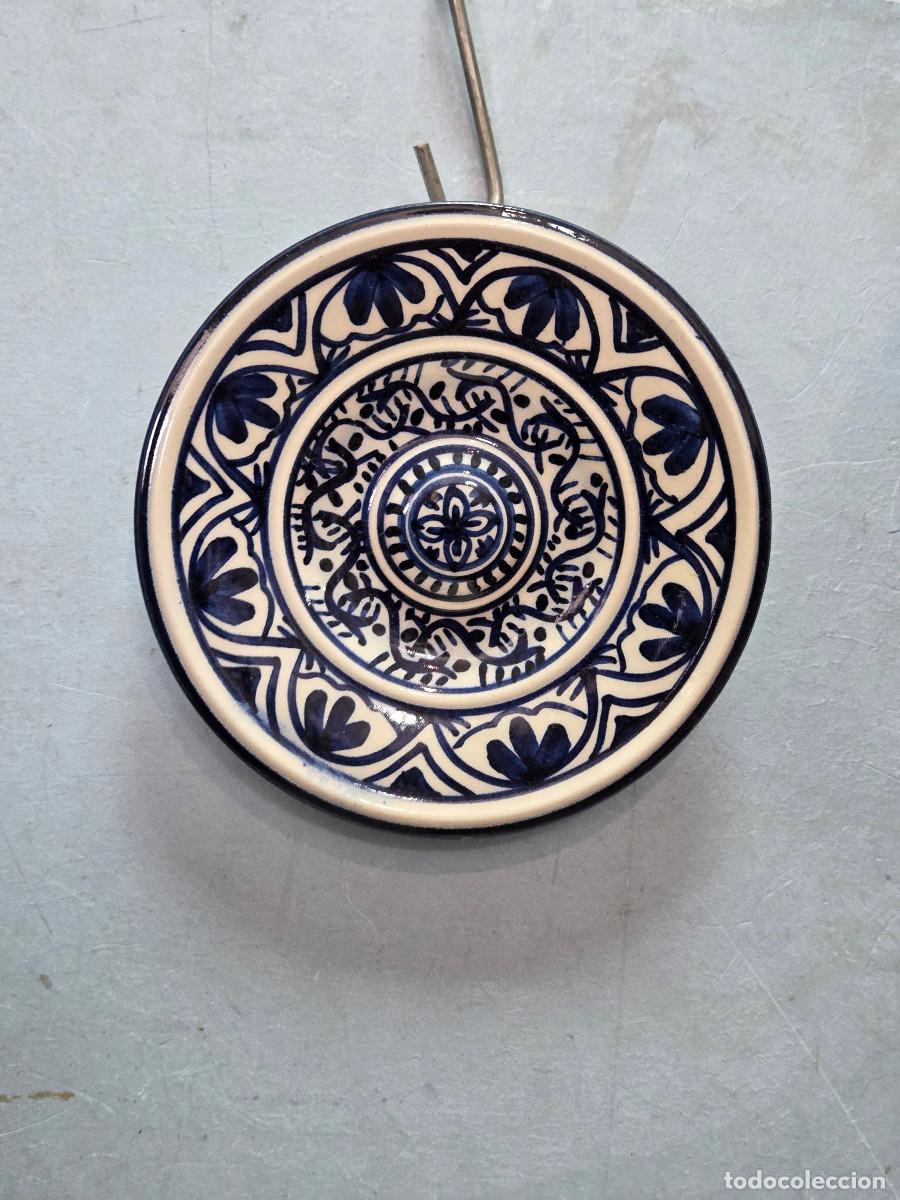 Antig&uuml;edades: plato peque&ntilde;o ceramica envio 5&euro;