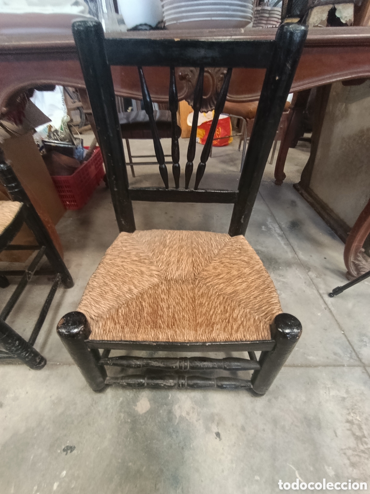 Antig&uuml;edades: Silla antigua de enea o junco tama&ntilde;o costura