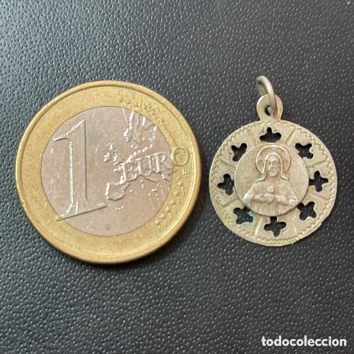 Antig&uuml;edades: Medalla de Plata S. XIX - Coraz&oacute;n de Jes&uacute;s - Foto 2